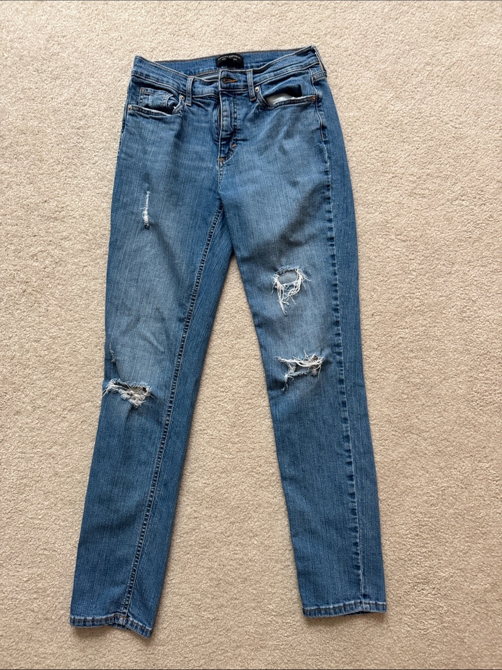 Banana Republic Women’s Distressed Blue Skinny Jeans